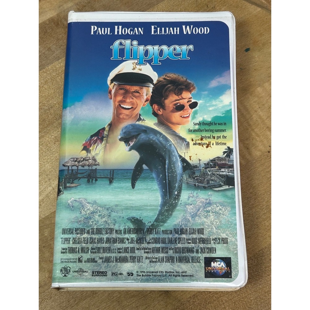 MCA Universal‎ Flipper VHS Movie Unisex N/A Multi 1996 Elijah Wood Paul Hogan PG
